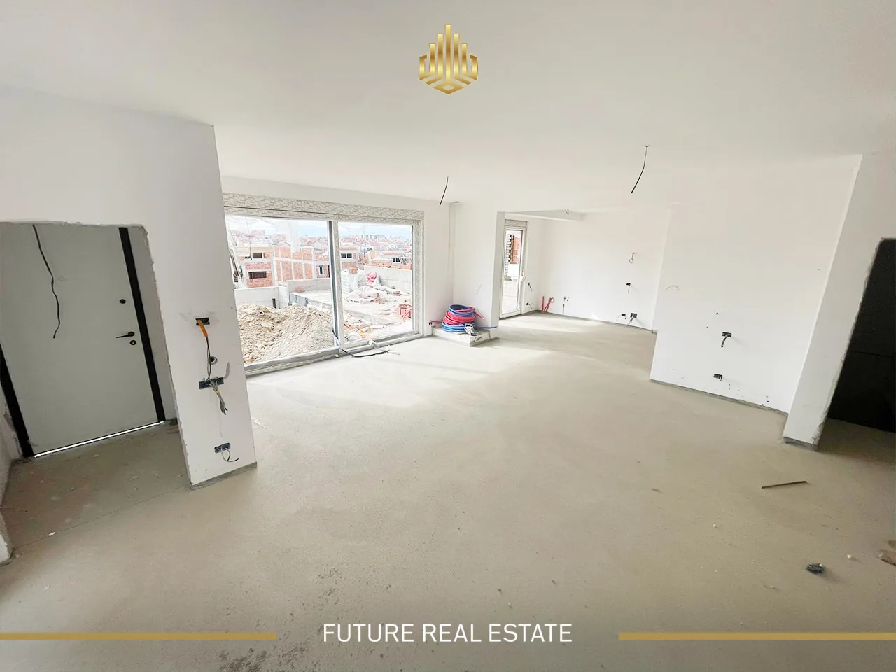 Shtëpia në SHITJE/387.06m2