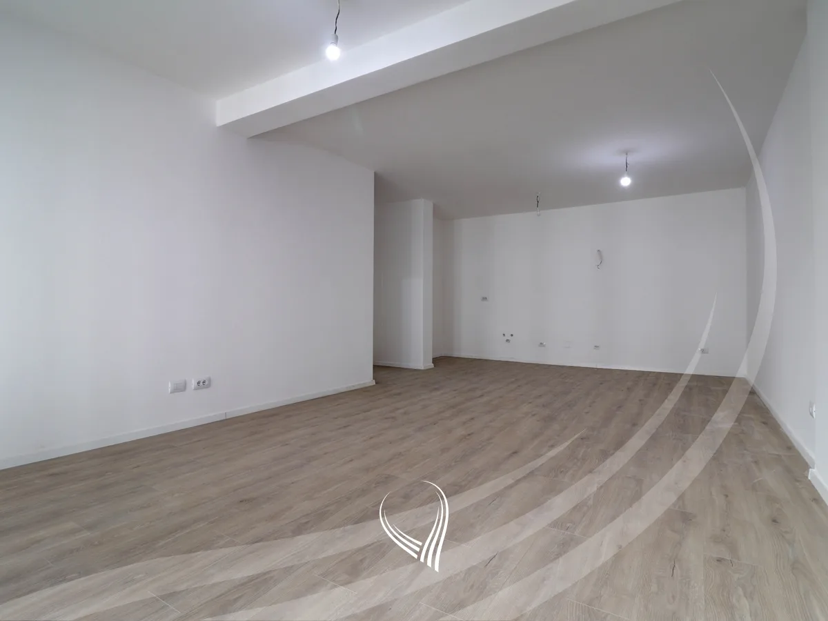 Banesë me 3 dhoma gjumi në shitje në lagjen Prishtina e Re – Grand Tower