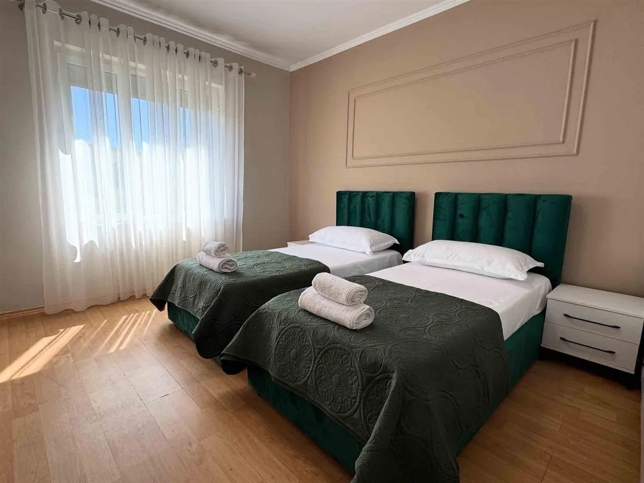 Apartament me qera 2+1 ne Qender (ID B221332) Tirane