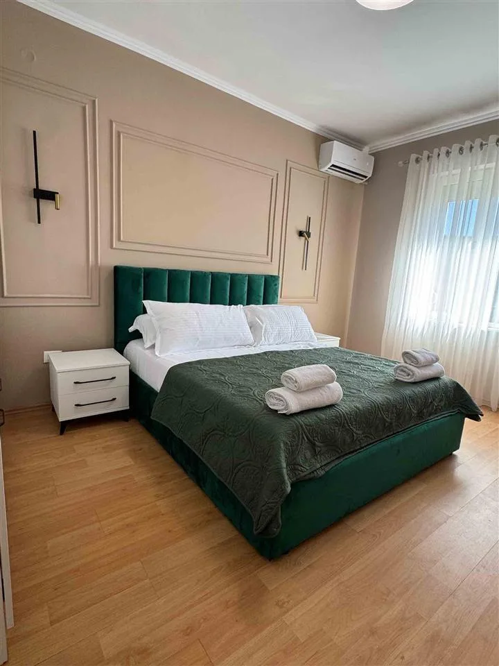 Apartament me qera 2+1 ne Qender (ID B221332) Tirane