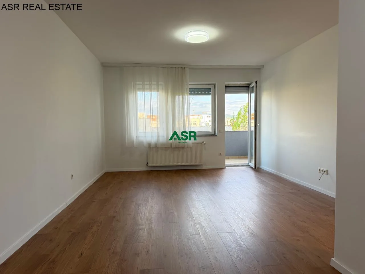 #ID:4189 Banesë 81m2 me #qira në lagjen bregu i diellit