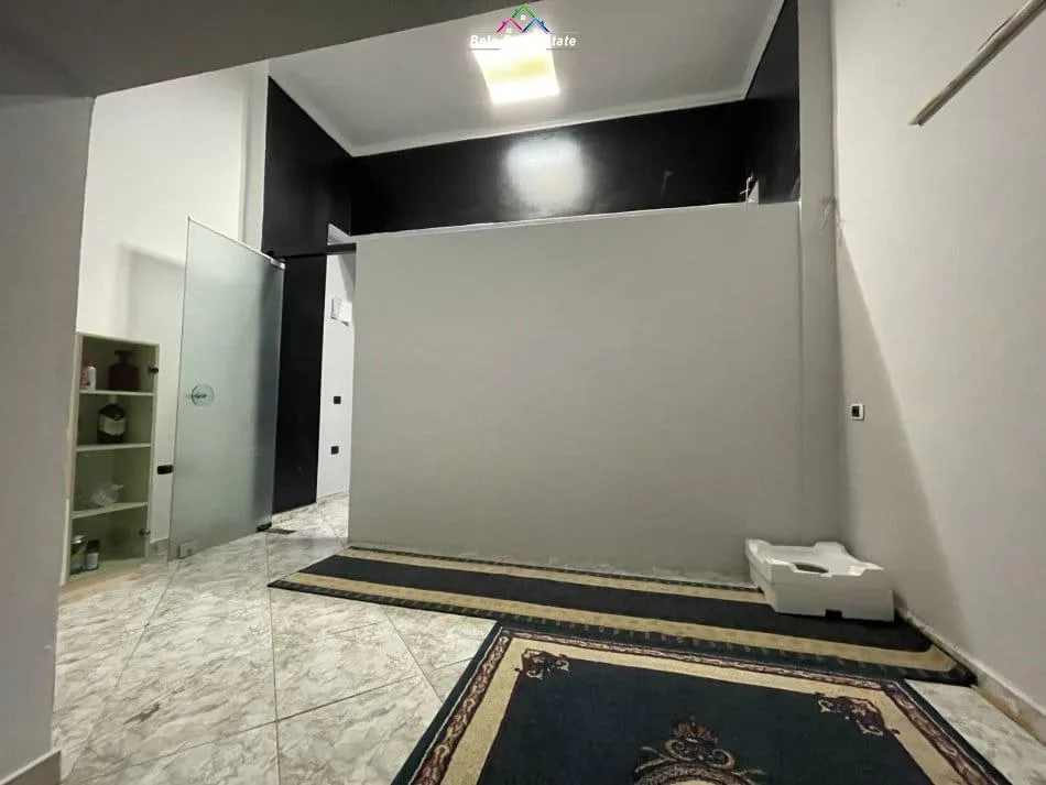 Dyqan Me Qera tek 5 Maji (ID BD21643) Tirane
