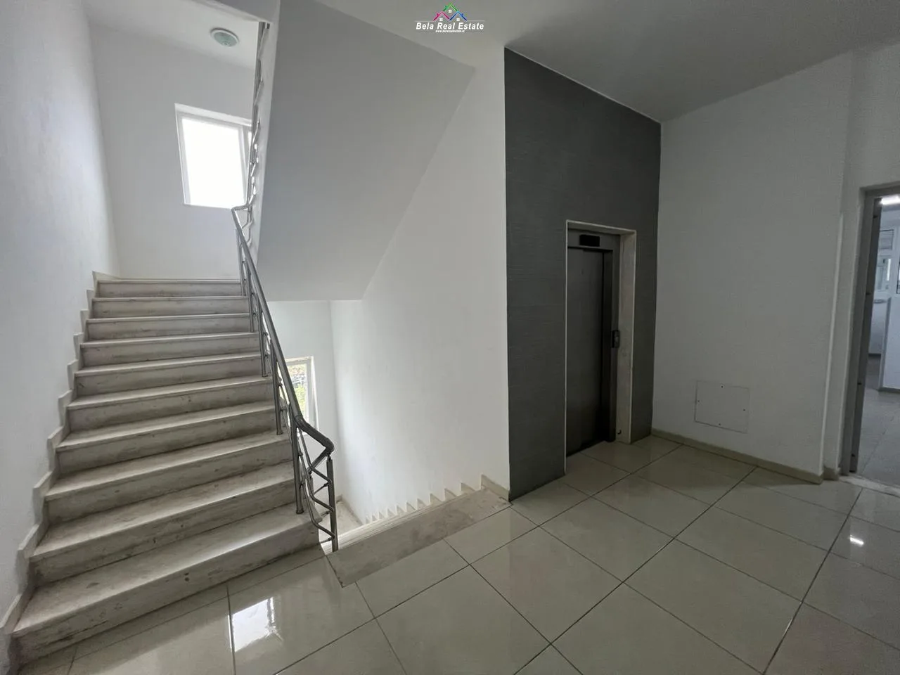 Ambjent Biznesi Per Shitje Ne Kombinat (ID BSHB119) Tirane