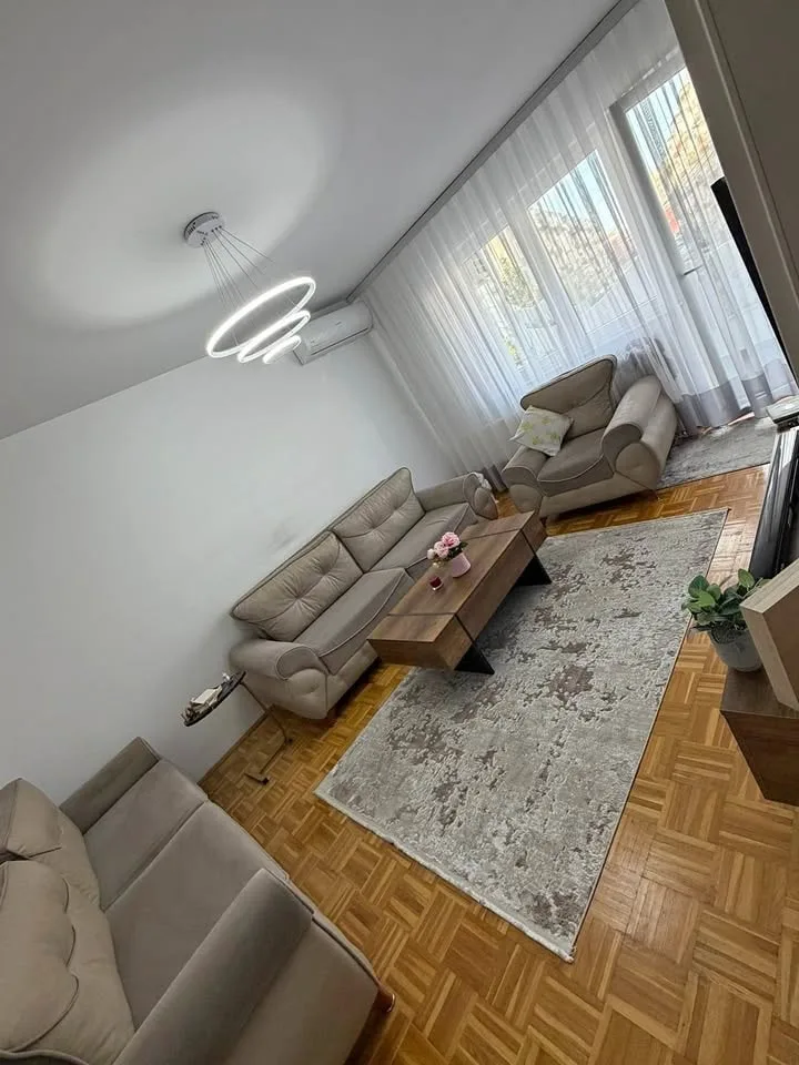 Banesë në shitje në Fushë Kosovë
