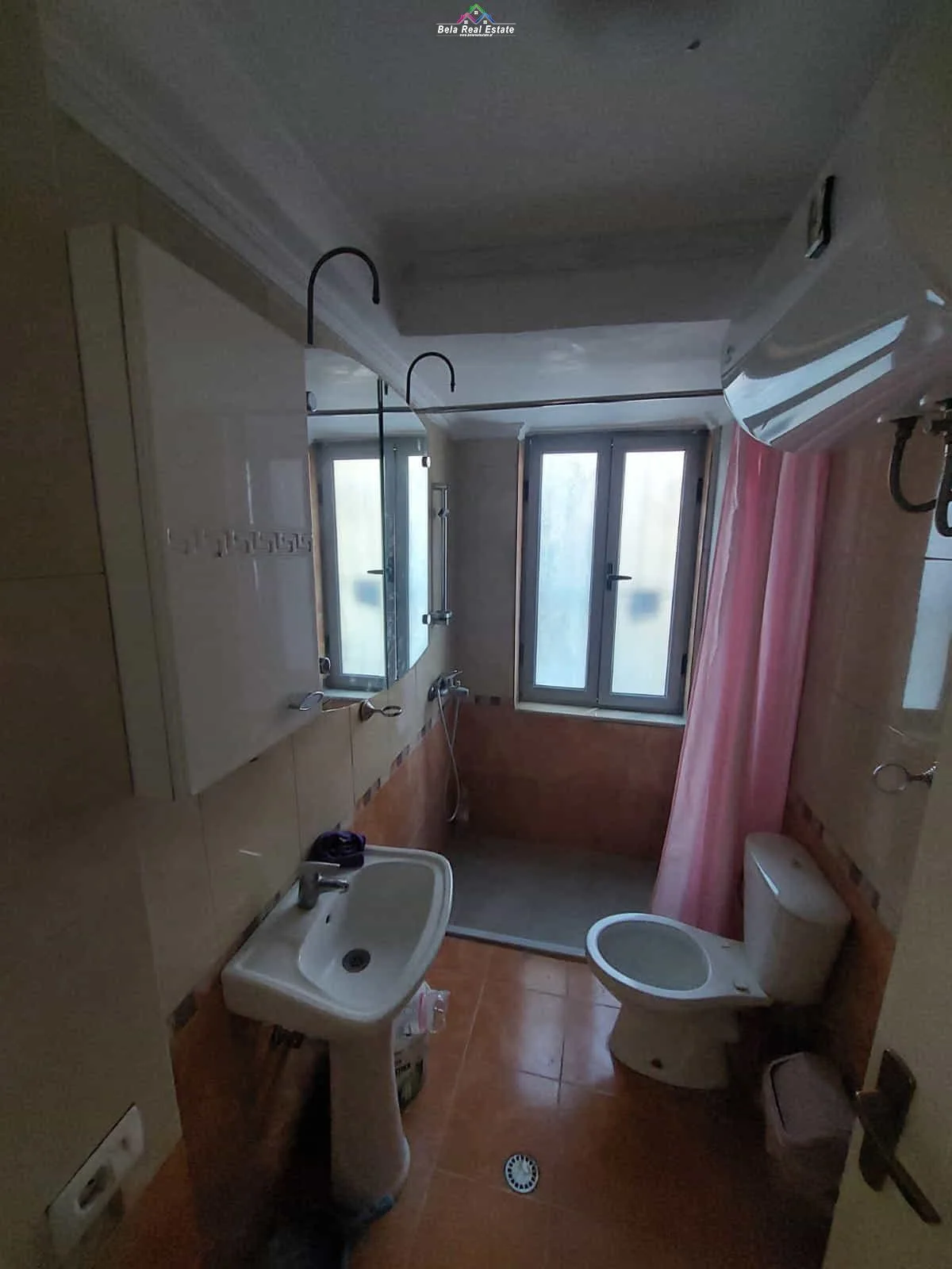 Apartament 2+1 per Shitje Tek Rruga e Kavajes (ID B121183) Tirane