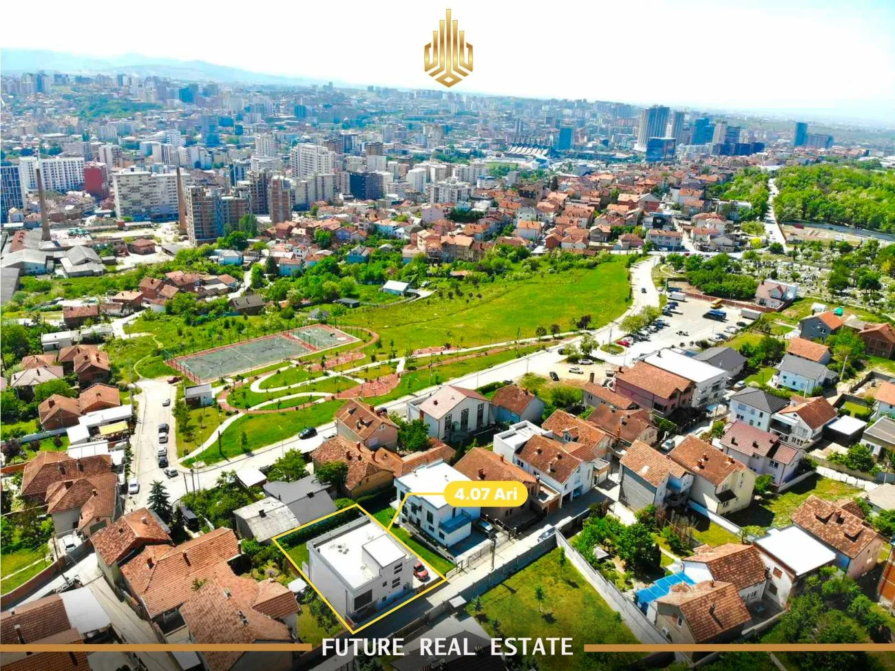 Shtëpia në SHITJE – 4 dhoma gjumi – në Lagjen Arbëria(Dragodan).