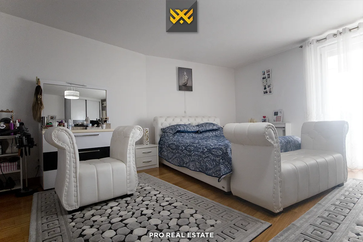 Shtëpi 350m² për #SHITJE në Taslixhe III.