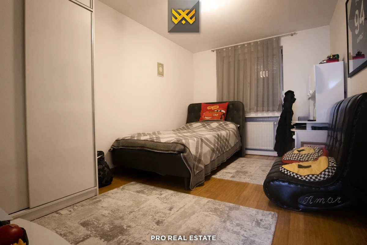 Shtëpi 350m² për #SHITJE në Taslixhe III.