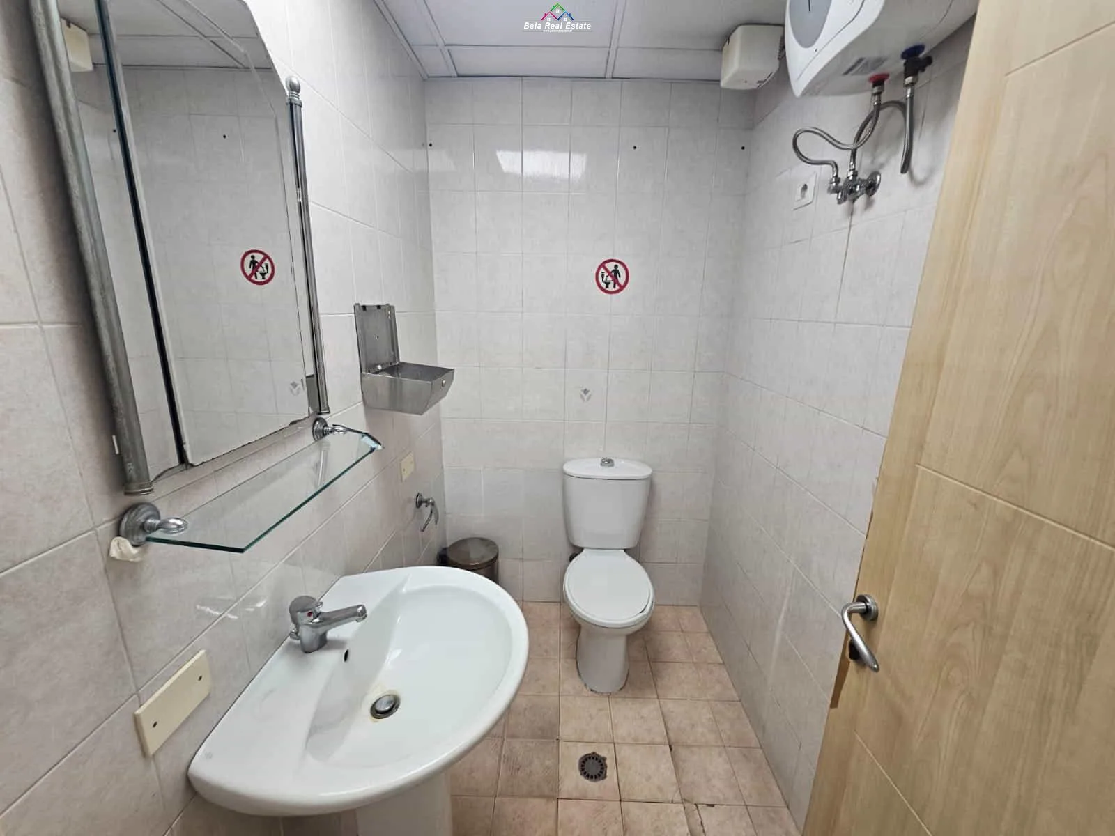 Zyre me Qera Ne Bllok (ID BZ2467) Tirane.