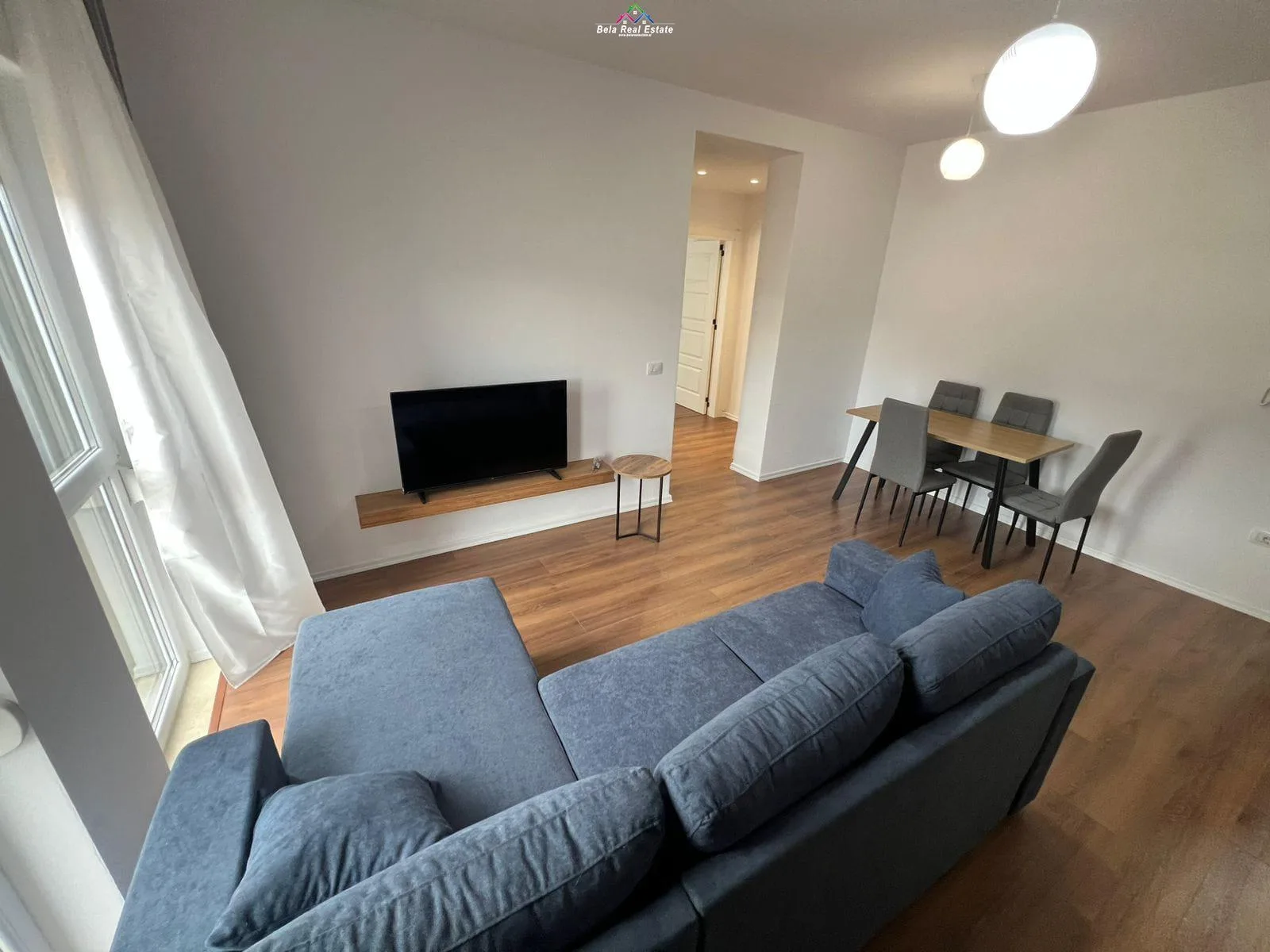 Apartament Me Qera 1+1 tek Shkolla e Kuqe (ID B2101217) Tirane
