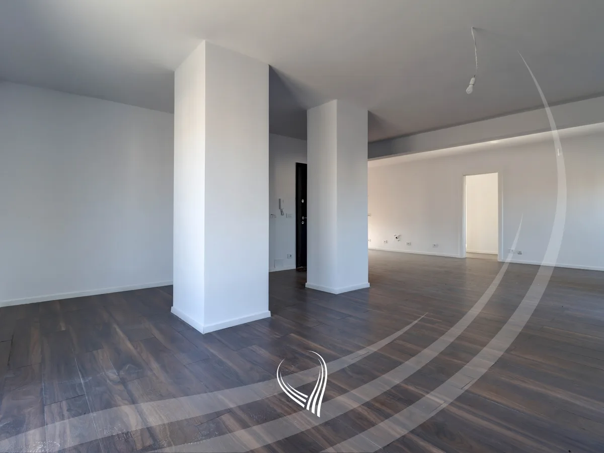 Penthouse me 3 dhoma gjumi në shitje në lagjen Prishtina e Re