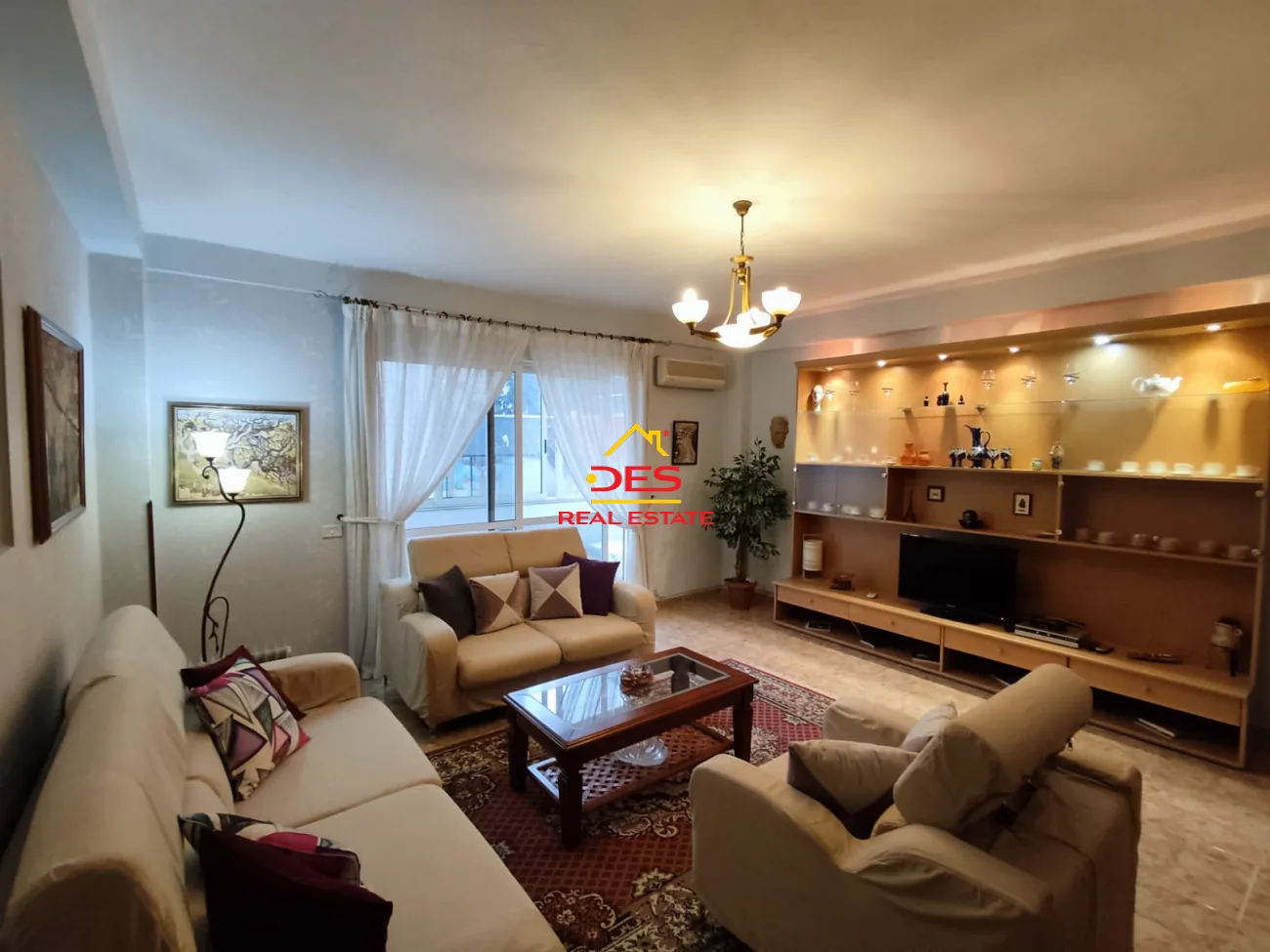 Jepet me qira apartament 2+1+2+parkim, blloku, tiranë.