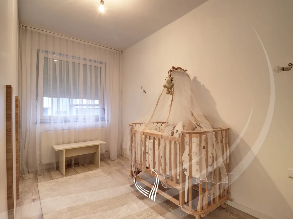 Banesë 106.30m2 në shitje në lagjen Mati 1 – Vëllezërit Asllani