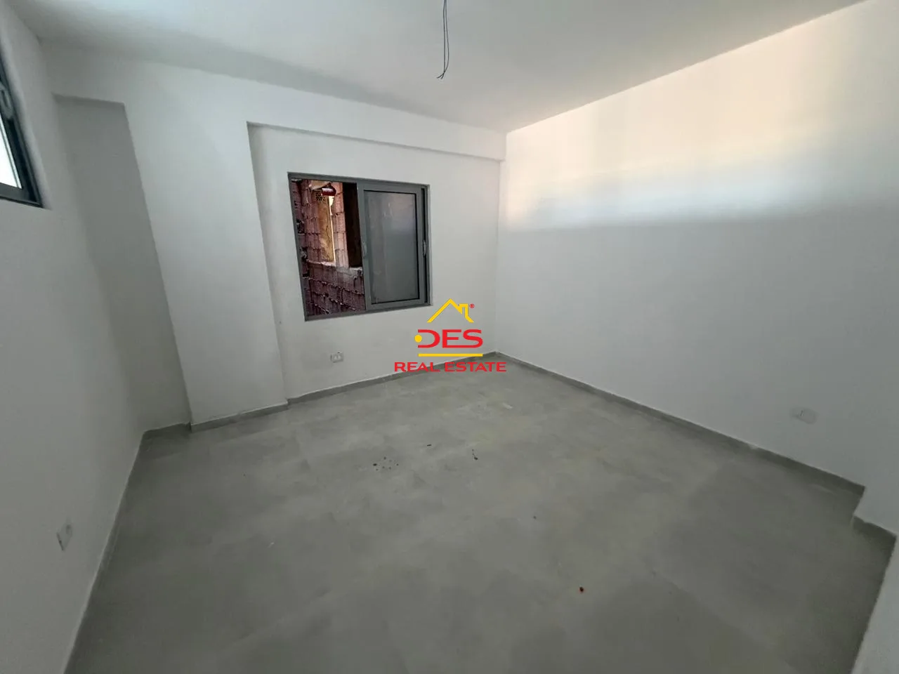 Shitet apartament 2+1+2 ballkone – orikum 🏡