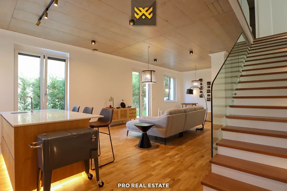 Shtëpi 230m² për #SHITJE në Lagjen Qershia e Re
