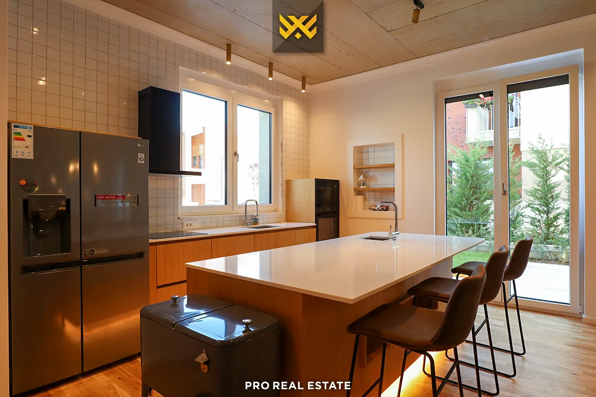 Shtëpi 230m² për #SHITJE në Lagjen Qershia e Re