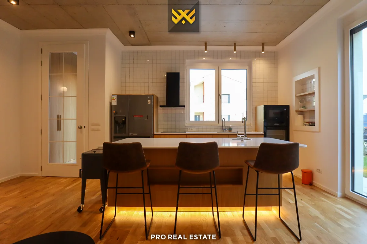 Shtëpi 230m² për #SHITJE në Lagjen Qershia e Re