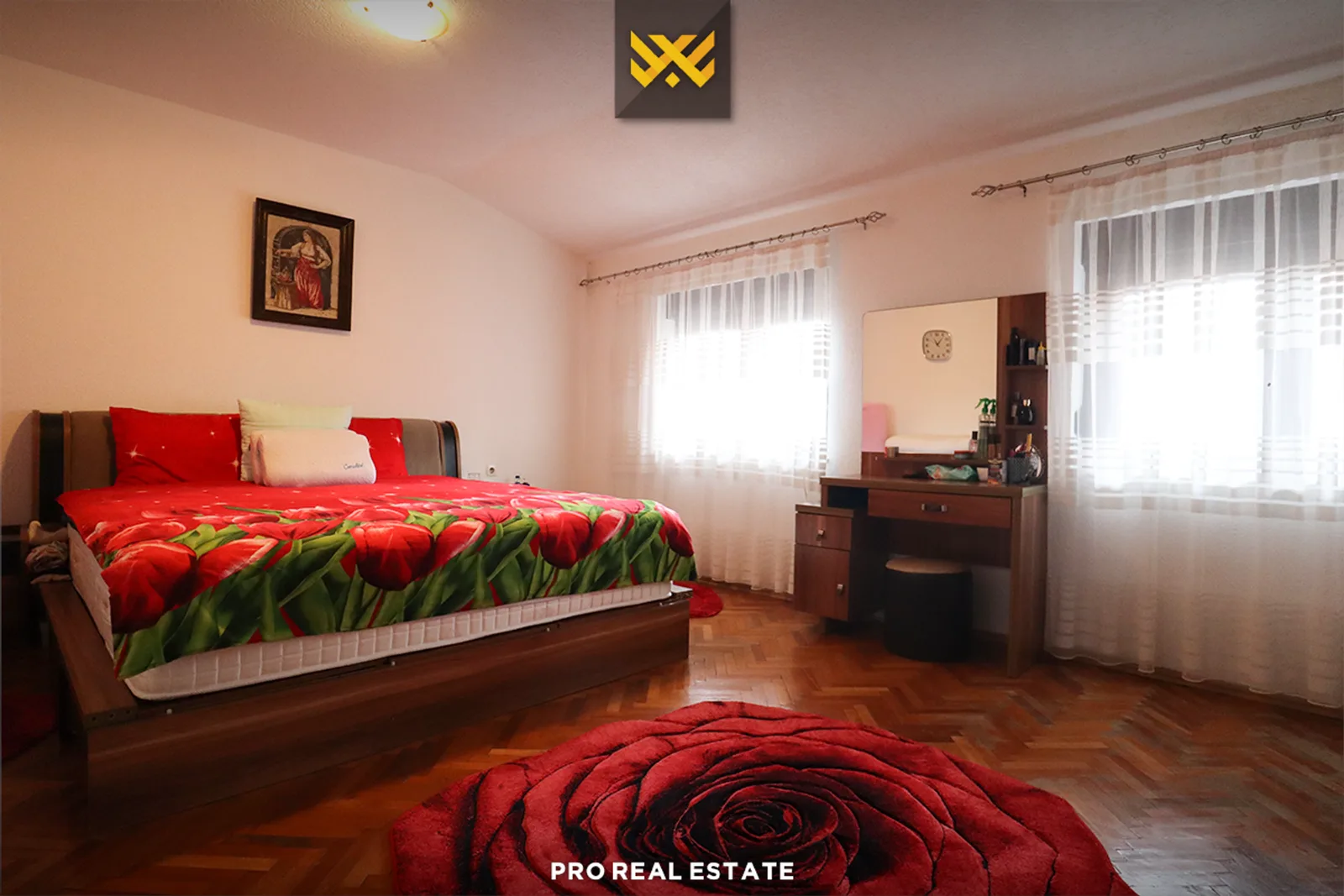 Shtëpi 300m² në #SHITJE te 4 Llullat.