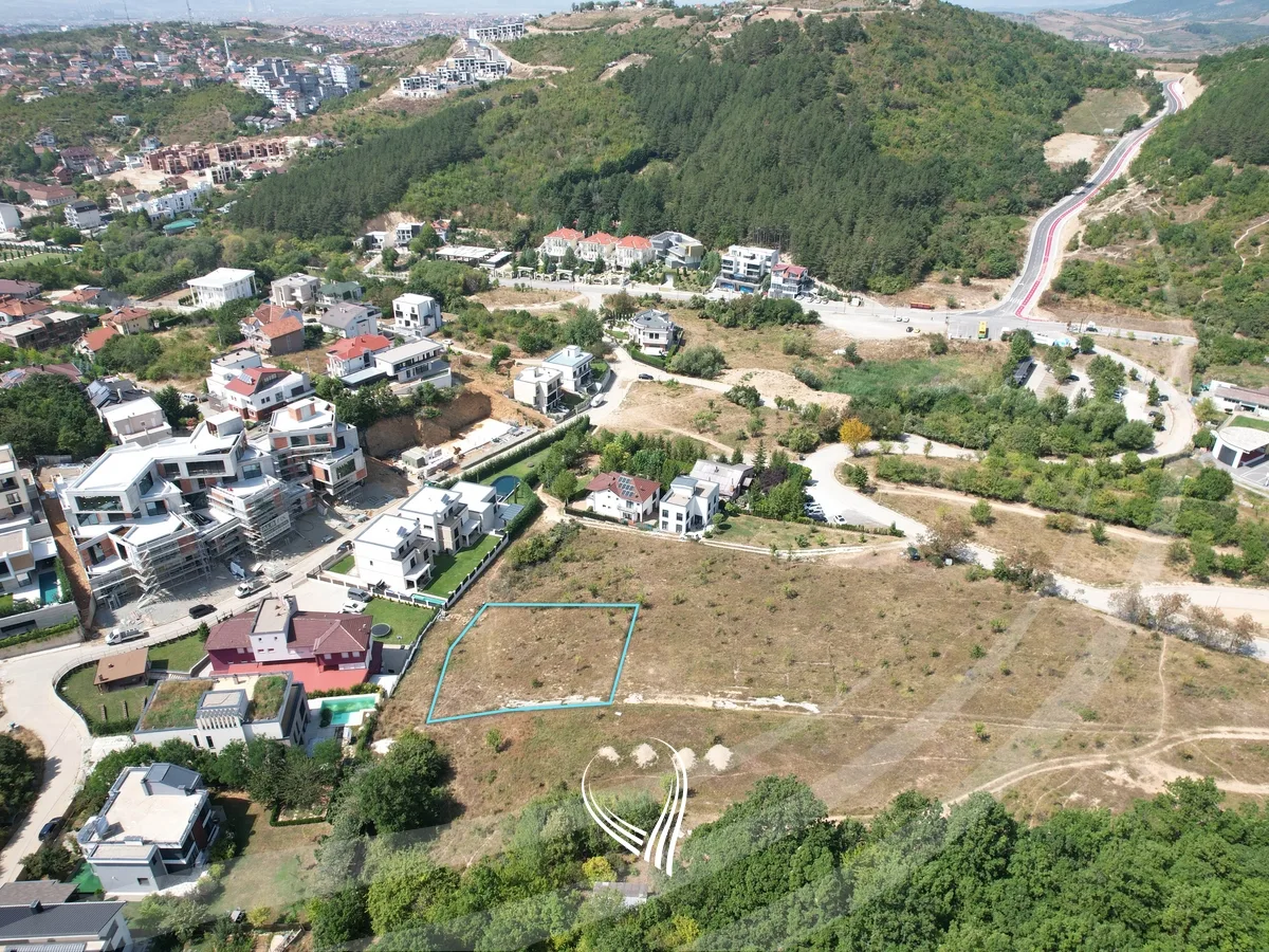 Tokë 12.75 ari në shitje në lagjen Sofalia