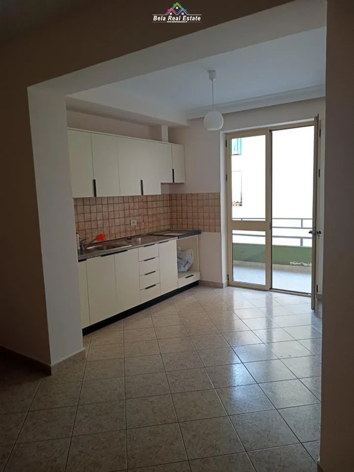 Zyre me qera 1+1 ne Myslym Shyri (ID BZ2372) Tirane