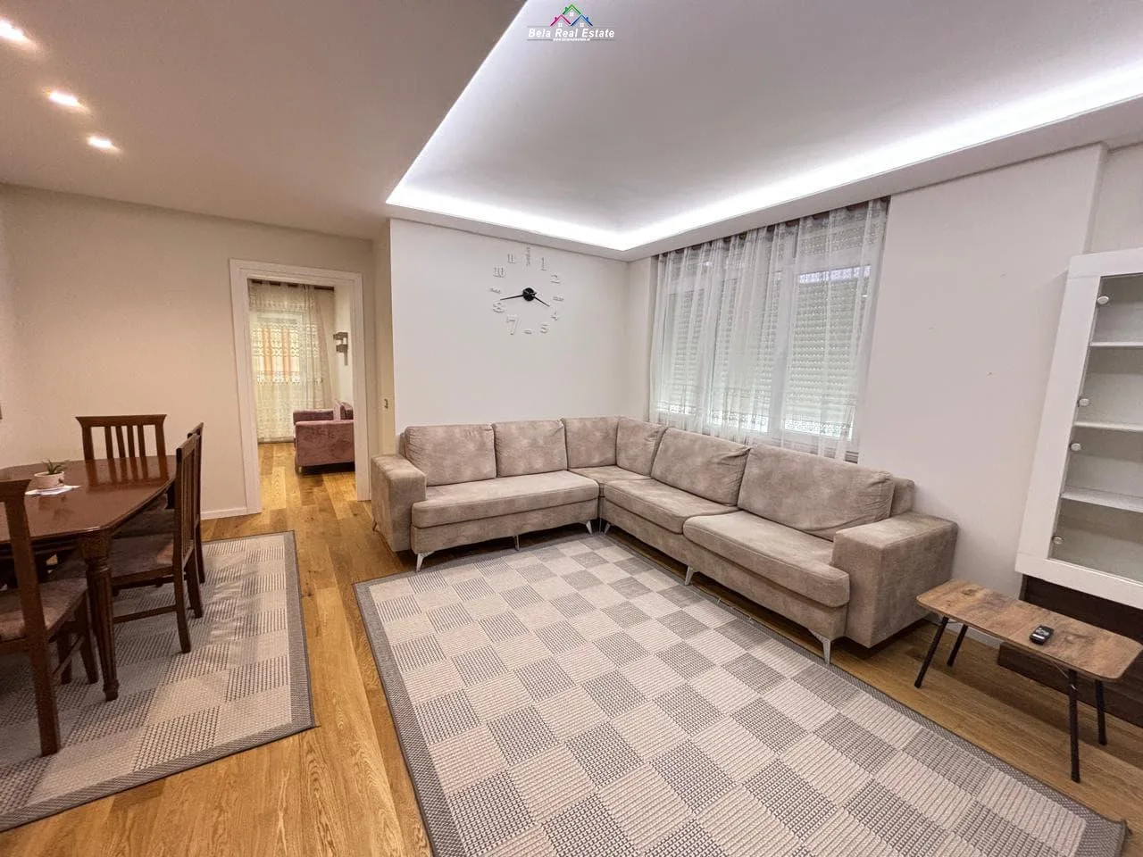 Apartament Me Qera 3+1 Tek Shkolla e Kuqe ( ID B230200) Tirane