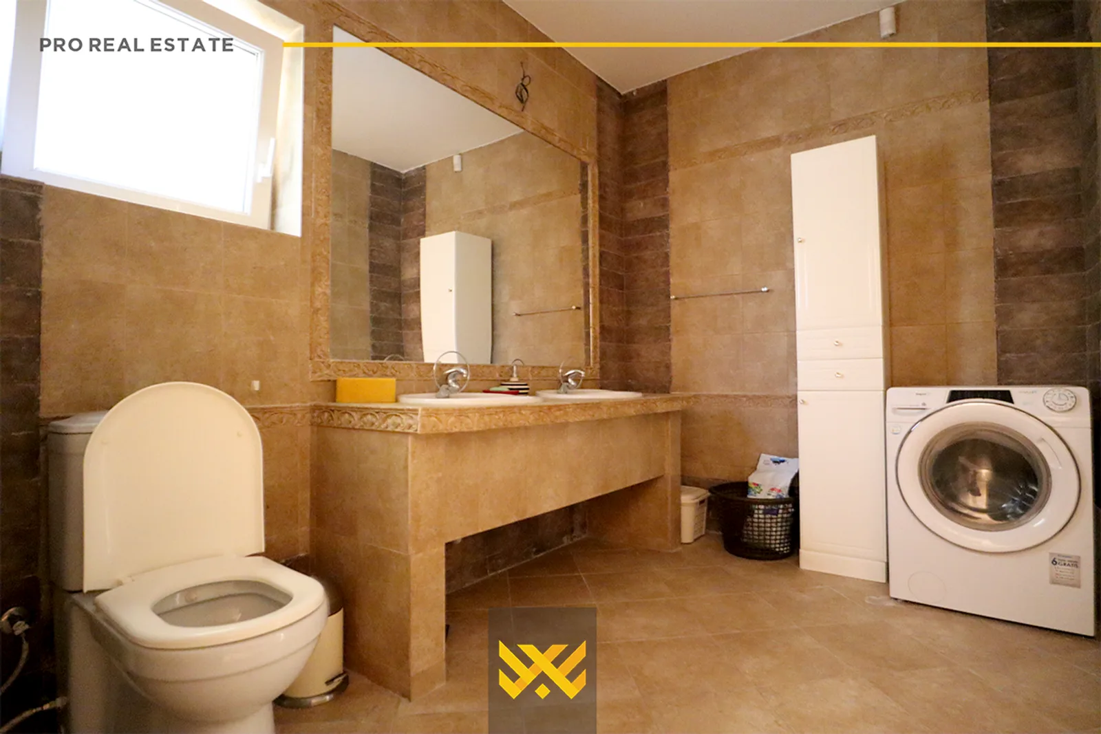 Shtëpi 750m² në #SHITJE në Lagjen Sofalia.