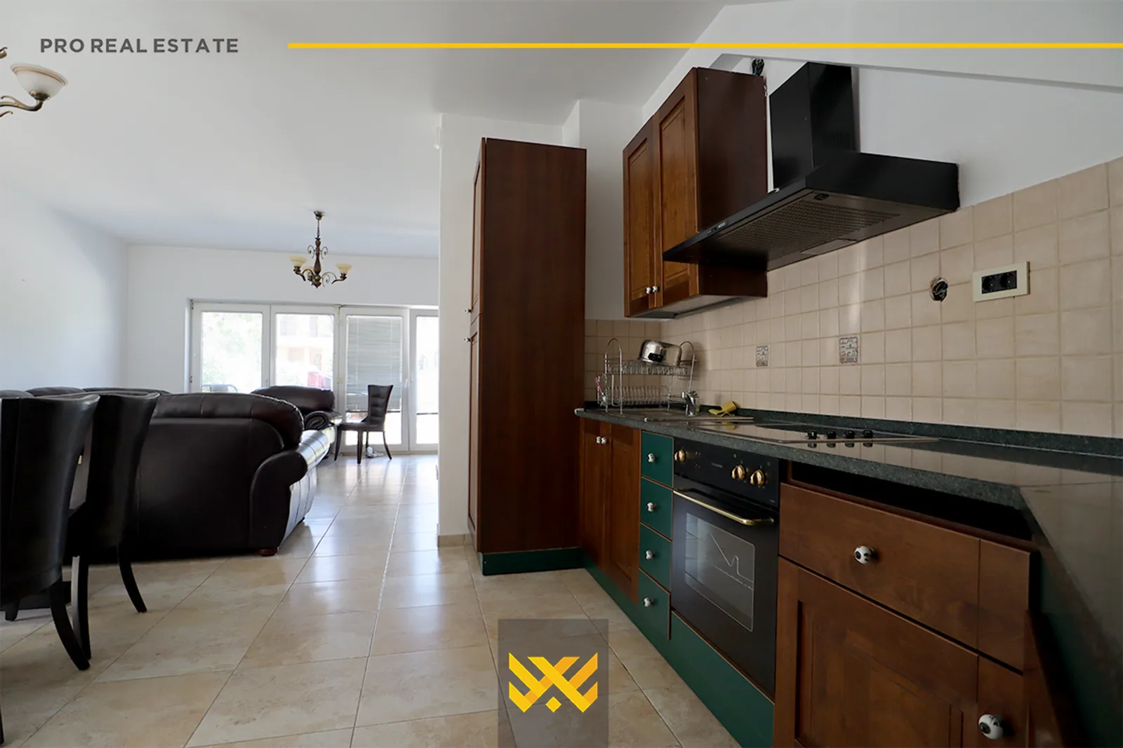 Shtëpi 750m² në #SHITJE në Lagjen Sofalia.