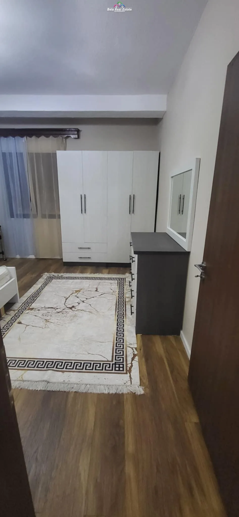 Apartament Me Qera 2+1 Tek Myslym Shyri (ID B2201100) Tirane.