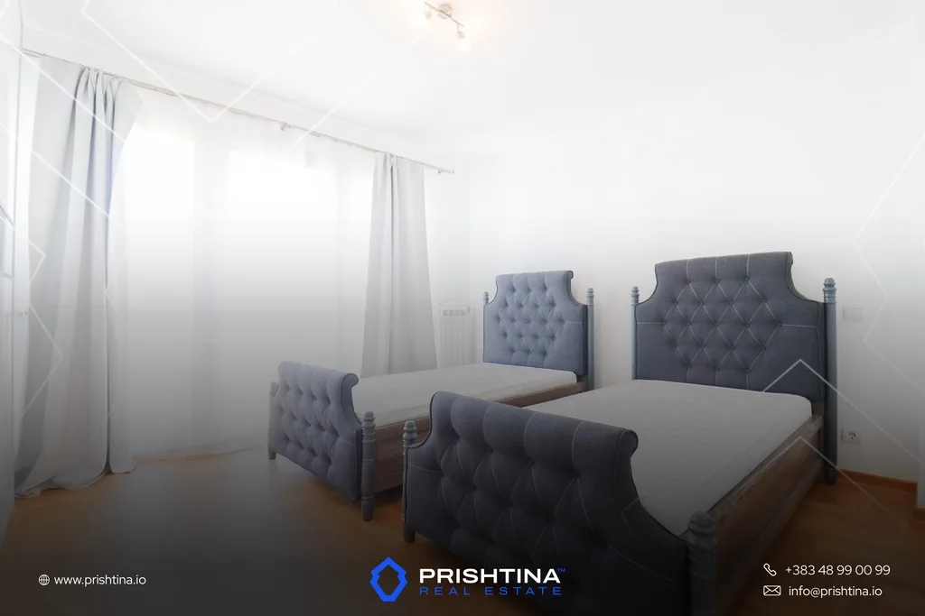 Shtëpi me qira 450m² në Veternik
