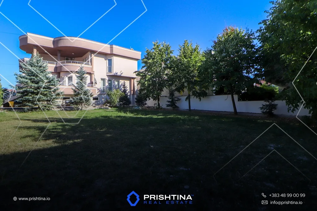 Shtëpi me qira 450m² në Veternik