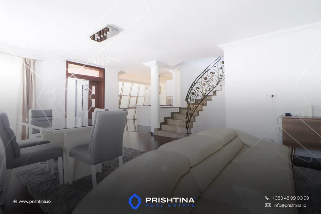 Shtëpi me qira 450m² në Veternik