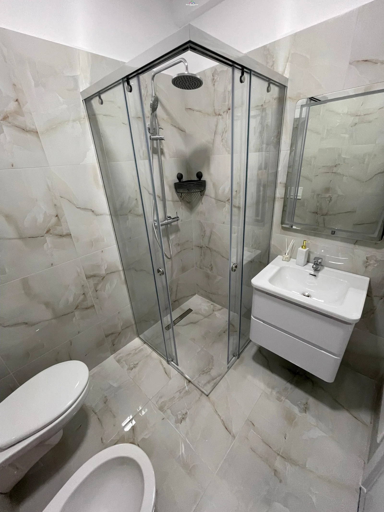 Apartament Me Qera 1+1 Tek Dritan Hoxha (ID B2101661) Tirane