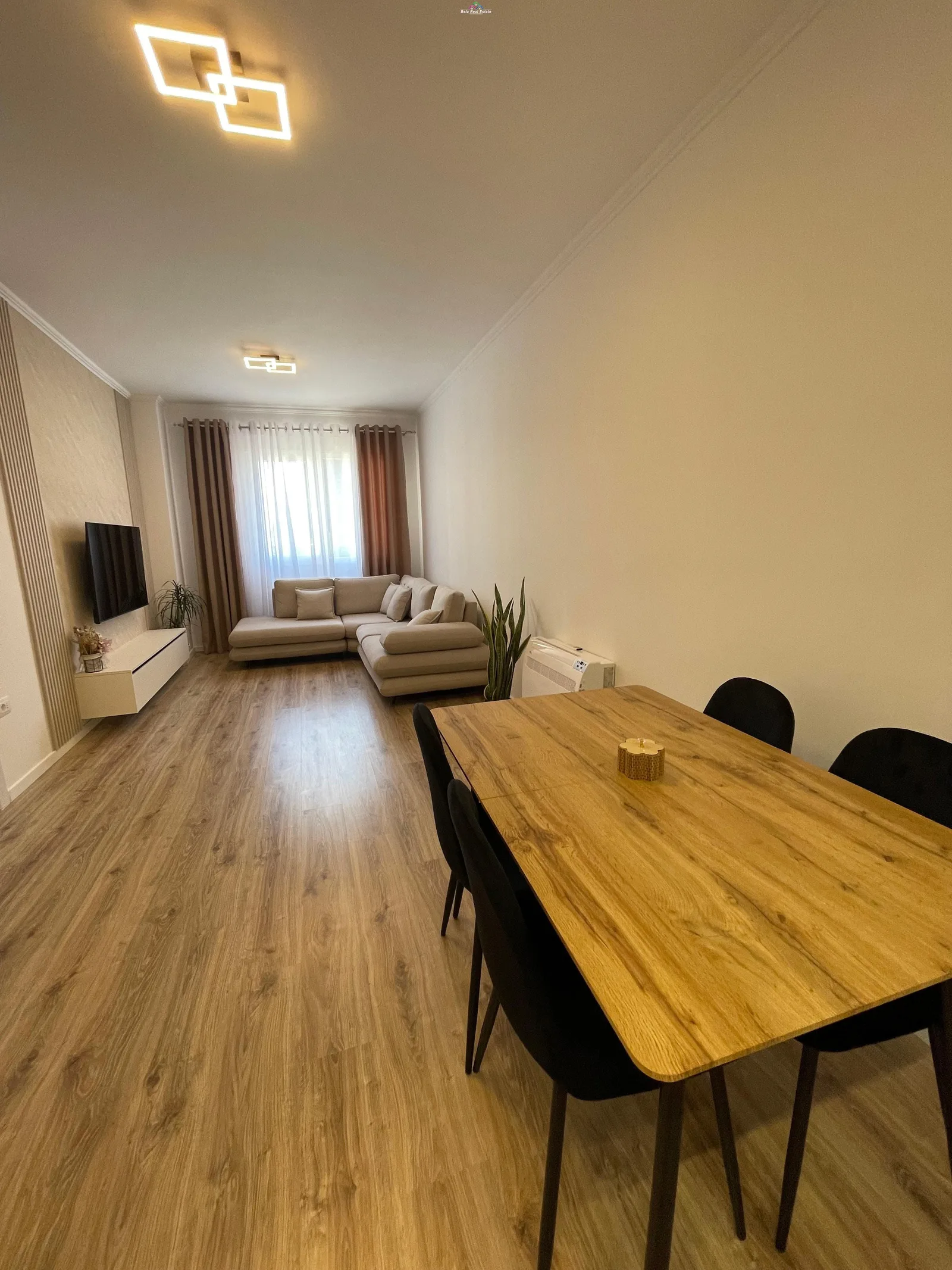 Apartament Me Qera 1+1 Tek Dritan Hoxha (ID B2101661) Tirane