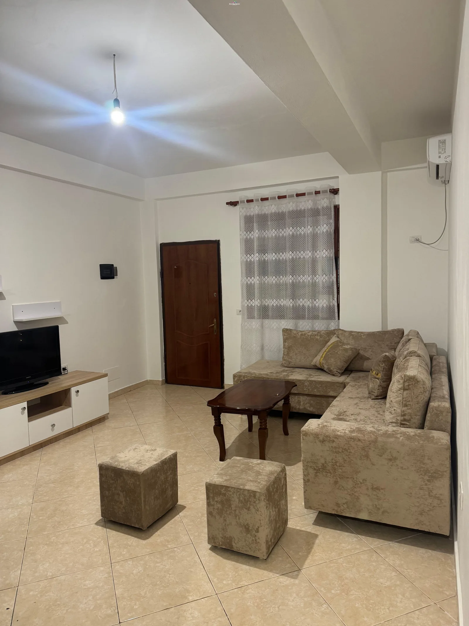 Vile Me Qera 1+1 Tek Kodra e Priftit ( ID BV22582) Tirane
