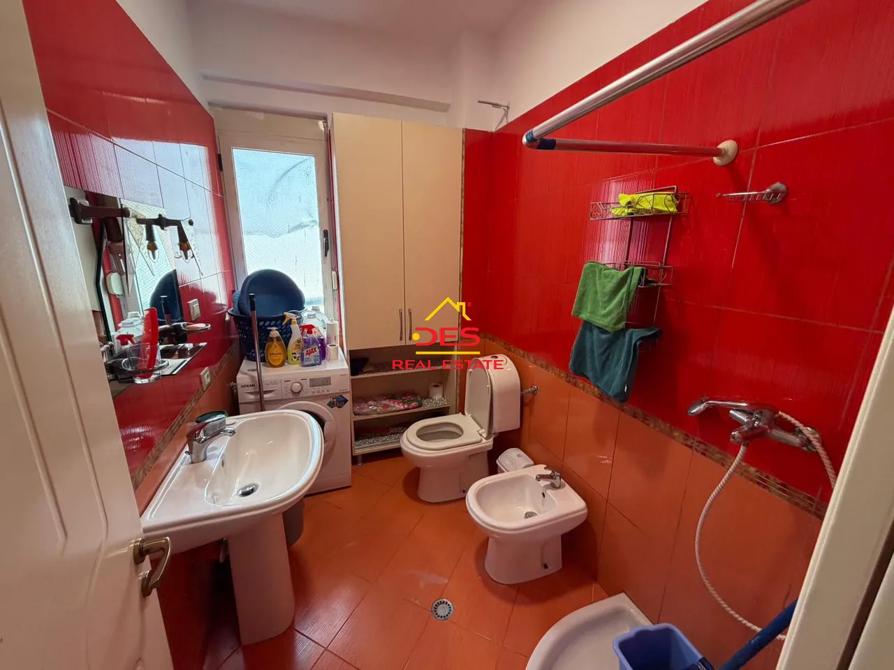 JEPET ME QIRA APARTAMENT 2+1 PRANË PORTIT ,VLORË 📍 Te Ish- Karburant Vola
