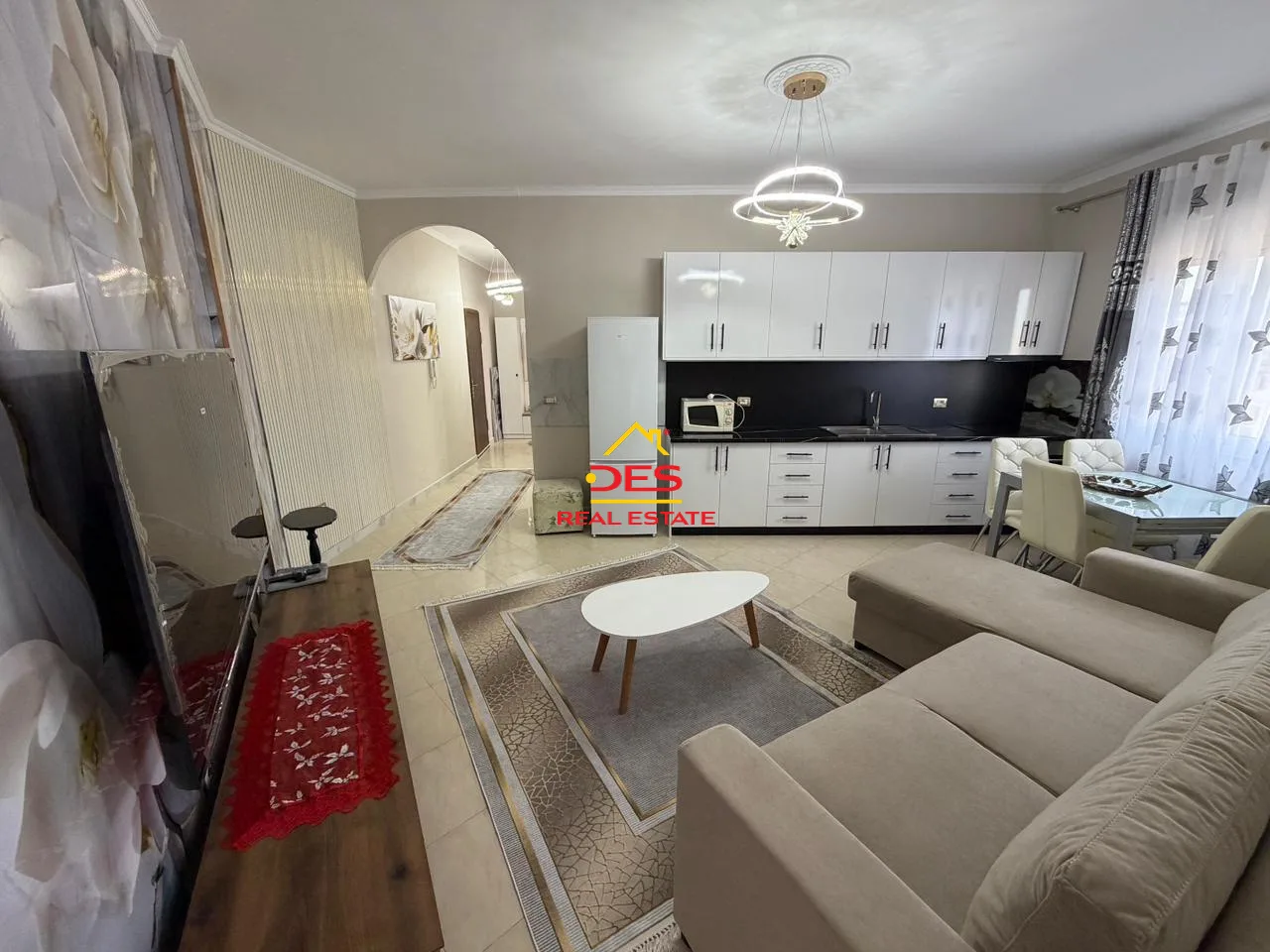 JEPET ME QIRA APARTAMENT 2+1 PRANË PORTIT ,VLORË 📍 Te Ish- Karburant Vola