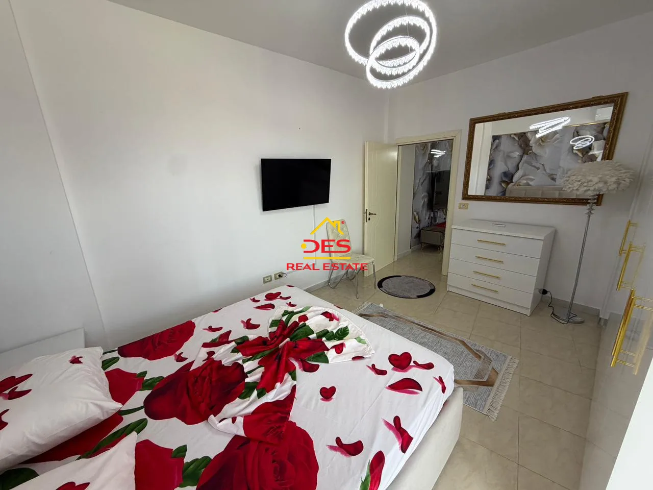 JEPET ME QIRA APARTAMENT 2+1 PRANË PORTIT ,VLORË 📍 Te Ish- Karburant Vola