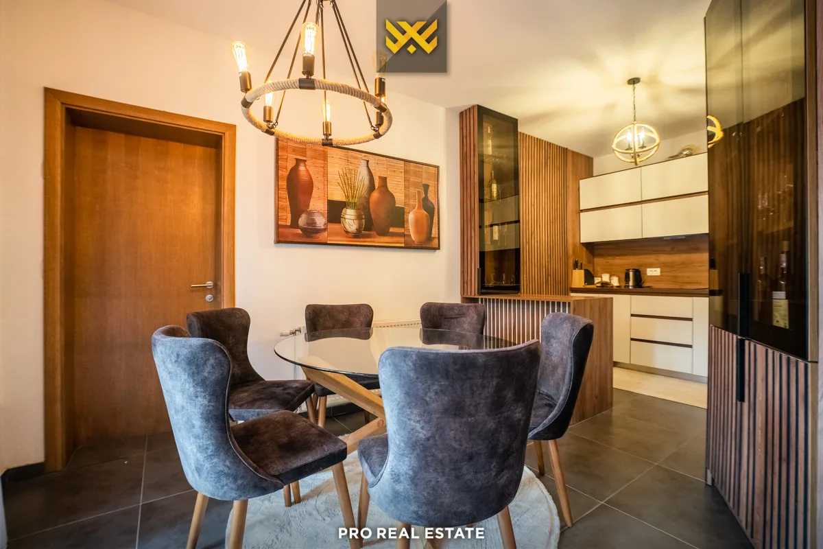 Villë 210m² për #SHITJE në Brezovicë