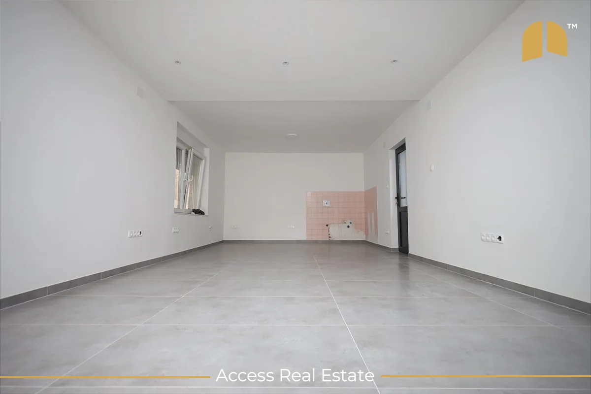 Shtëpi me QIRA - 4 dhoma gjumi - Pejton - 290m²