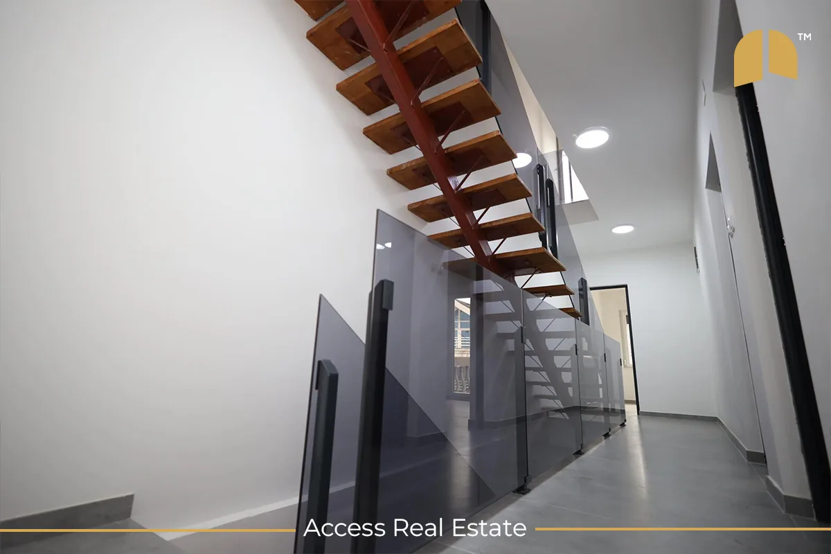 Shtëpi me QIRA - 4 dhoma gjumi - Pejton - 290m²