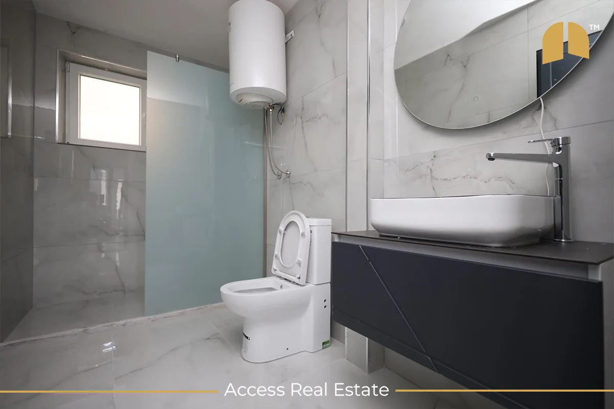 Shtëpi me QIRA - 4 dhoma gjumi - Pejton - 290m²