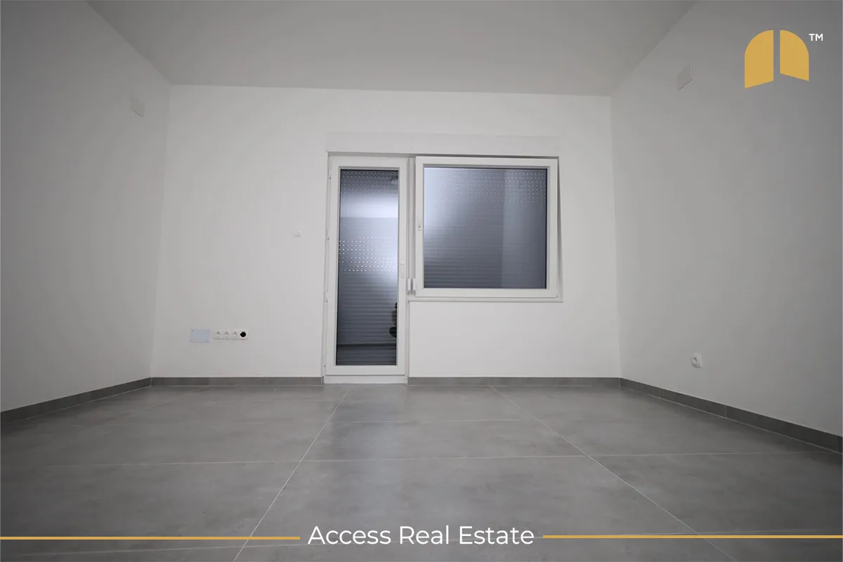 Shtëpi me QIRA - 4 dhoma gjumi - Pejton - 290m²