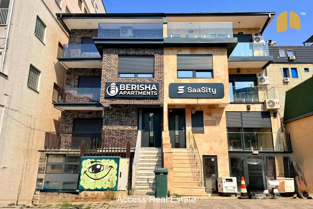 Shtëpi me QIRA - 4 dhoma gjumi - Pejton - 290m²