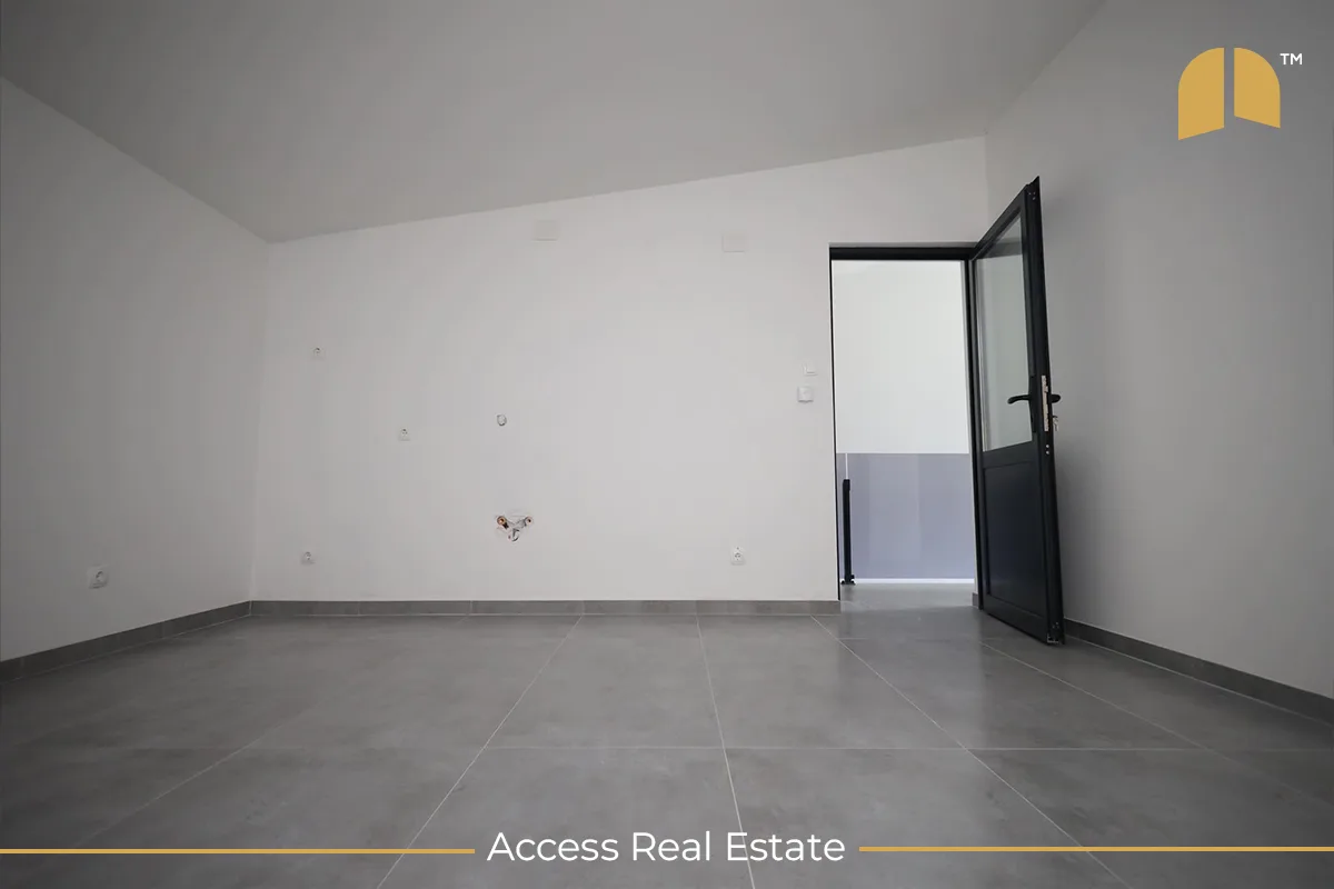 Shtëpi me QIRA - 4 dhoma gjumi - Pejton - 290m²