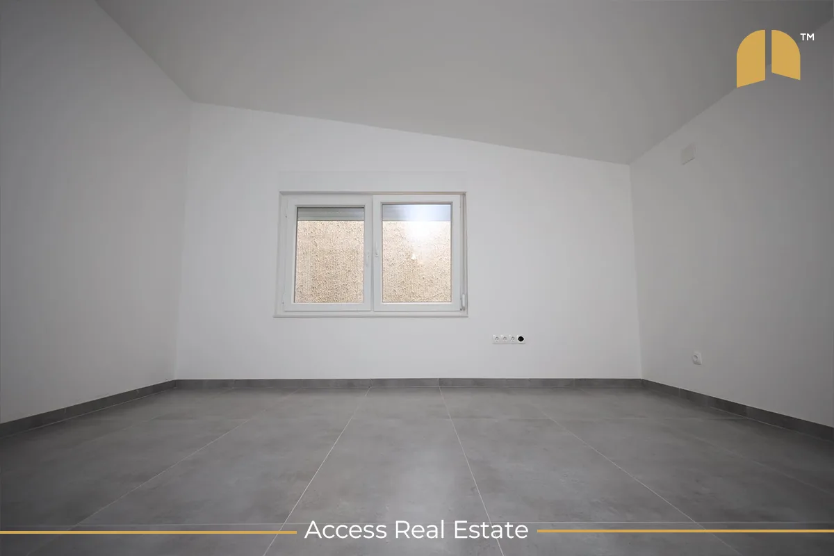 Shtëpi me QIRA - 4 dhoma gjumi - Pejton - 290m²