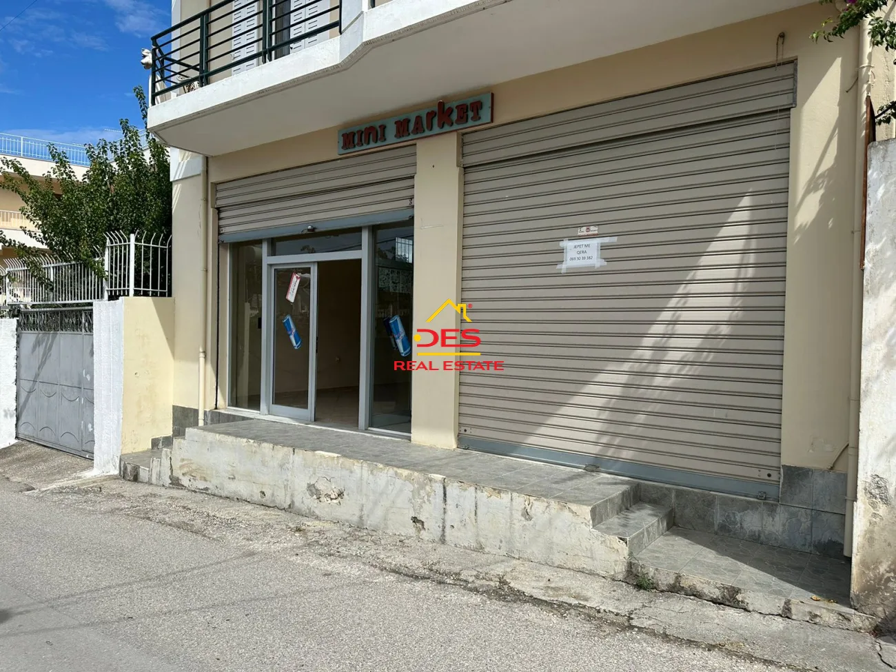 Jepet ambjent biznesi me qira në `lagjen 4 heronjt ` ,vlorë!