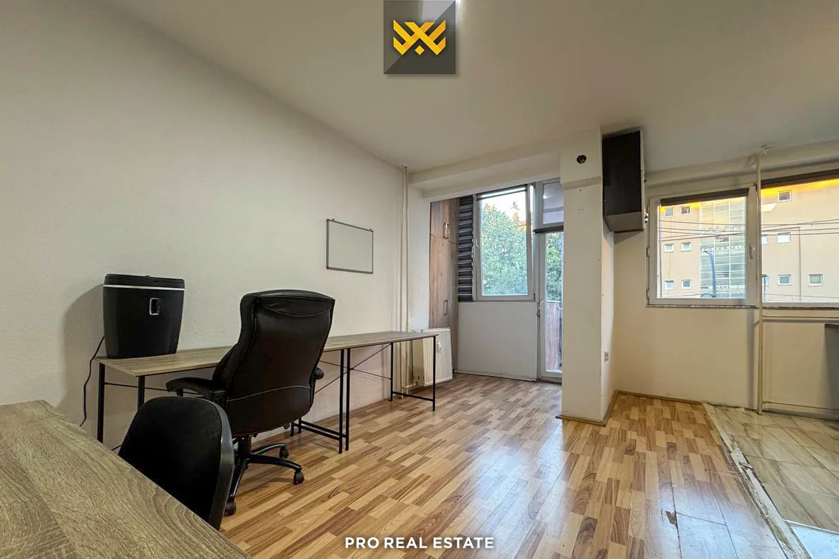 Banesë / Zyrë 55m² me #QIRA në Qendër