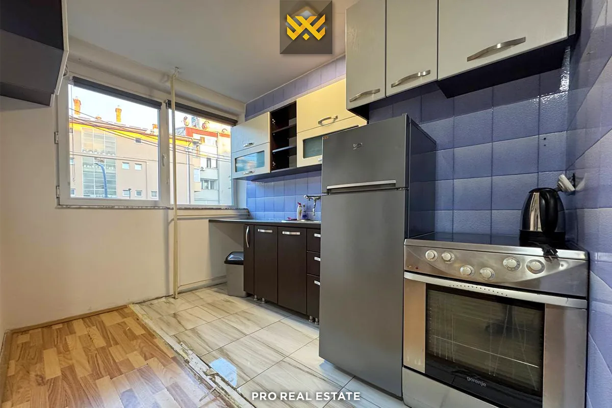 Banesë / Zyrë 55m² me #QIRA në Qendër