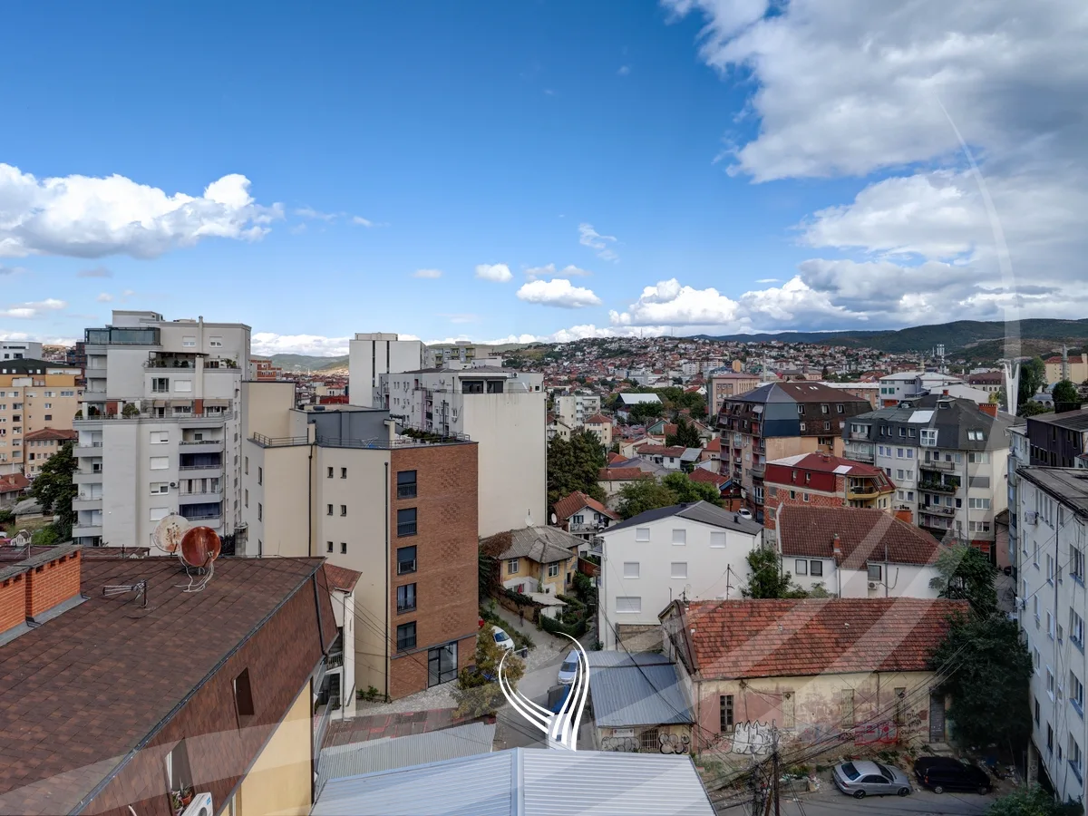 Banesë me 2 dhoma gjumi me qira në lagjen Qafa