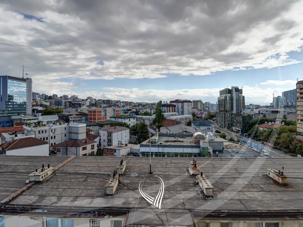 Banesë me 2 dhoma gjumi me qira në lagjen Qafa